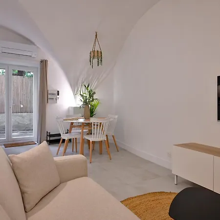 Ancienne Cave De Pêcheur *