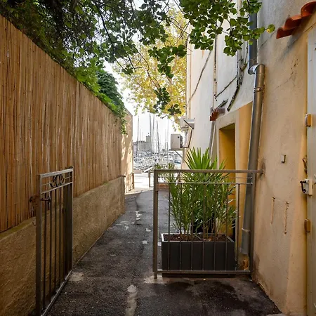 Ancienne Cave De Pecheur La Ciotat