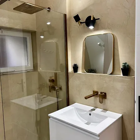 Ancienne Cave De Pêcheur *