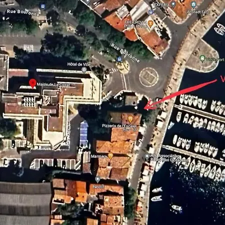 Ancienne Cave De Pecheur